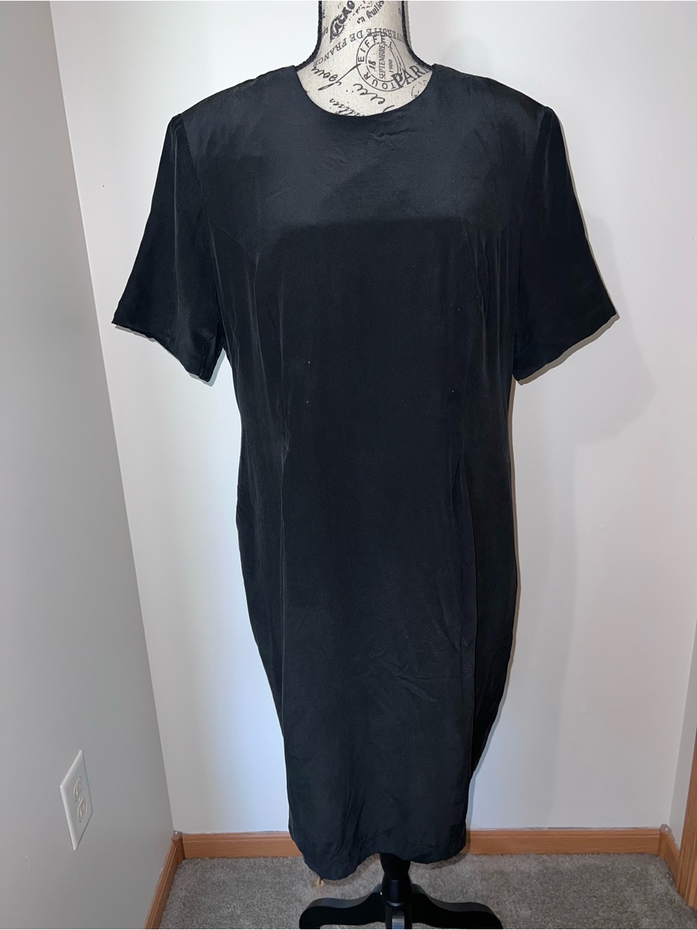 VTG Leslie Fay 100% Silk Black Shift Dress Little Black Dress LBD Petite 16P